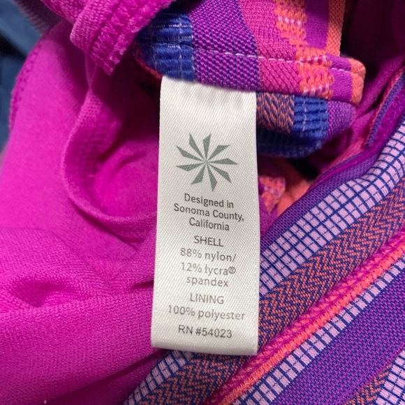 Womens Athleta Vibrant Pink Purple Striped Sporty Shorts‎ Lined Tie Front XXS - Picture 4 of 4